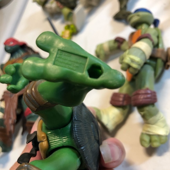 Lot Of 15 Assorted Teenage Mutant Ninja Turtles TMNT 2002-2012 - Picture 11 of 11